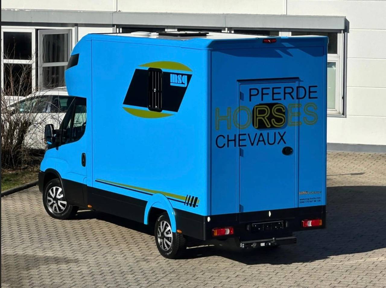 IVECO DAILY 35-210 HI-MATIC MSG STALLION LIGHT