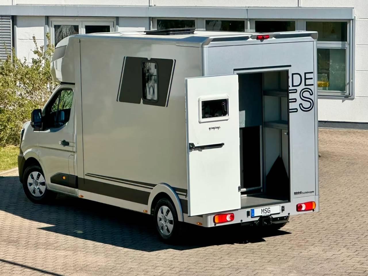 RENAULT MASTER 170 MSG STALLION LIGHT AUTOMATIQUE
