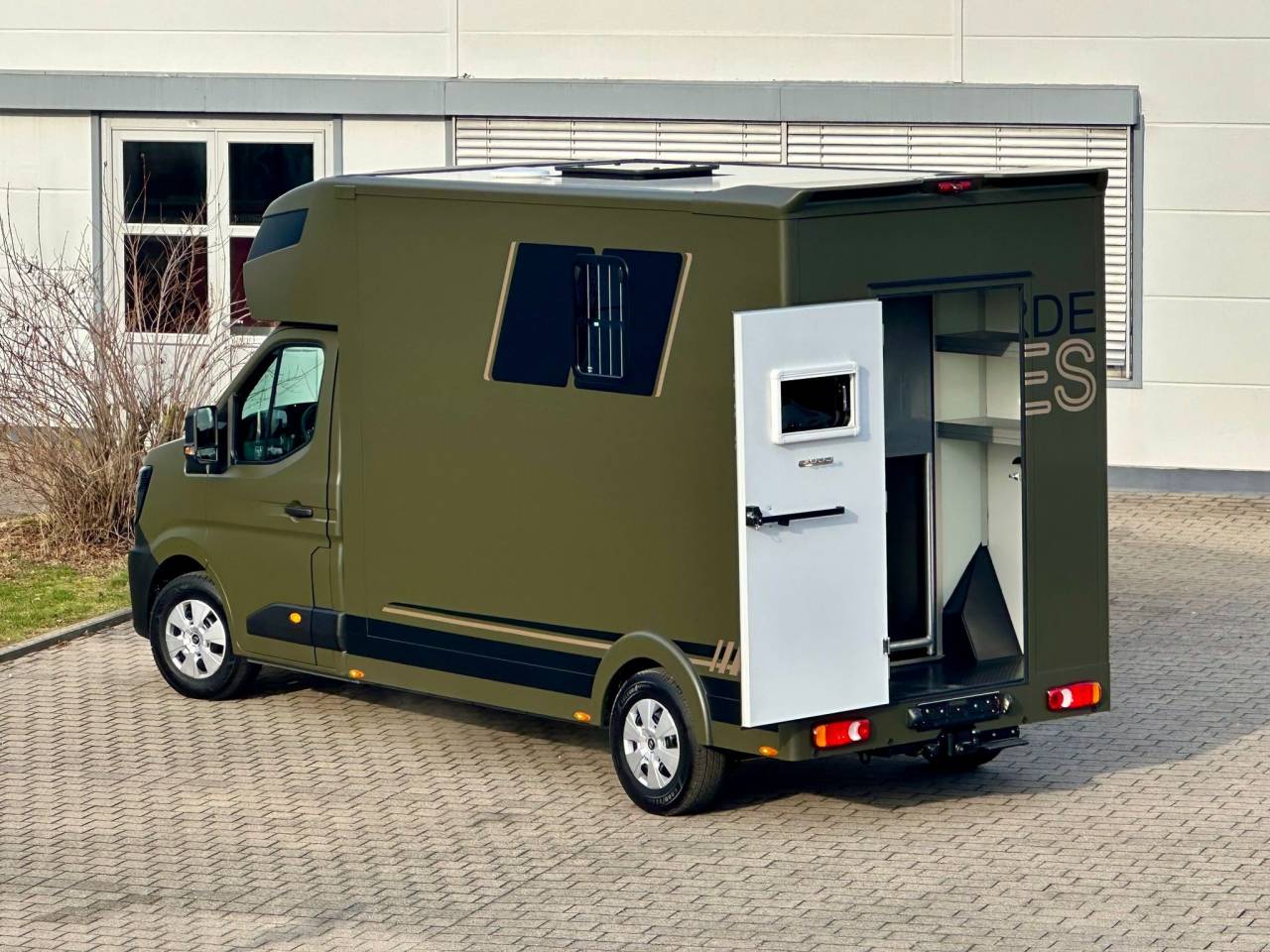 RENAULT MASTER 170 MSG STALLION LIGHT AUTOMATIQUE