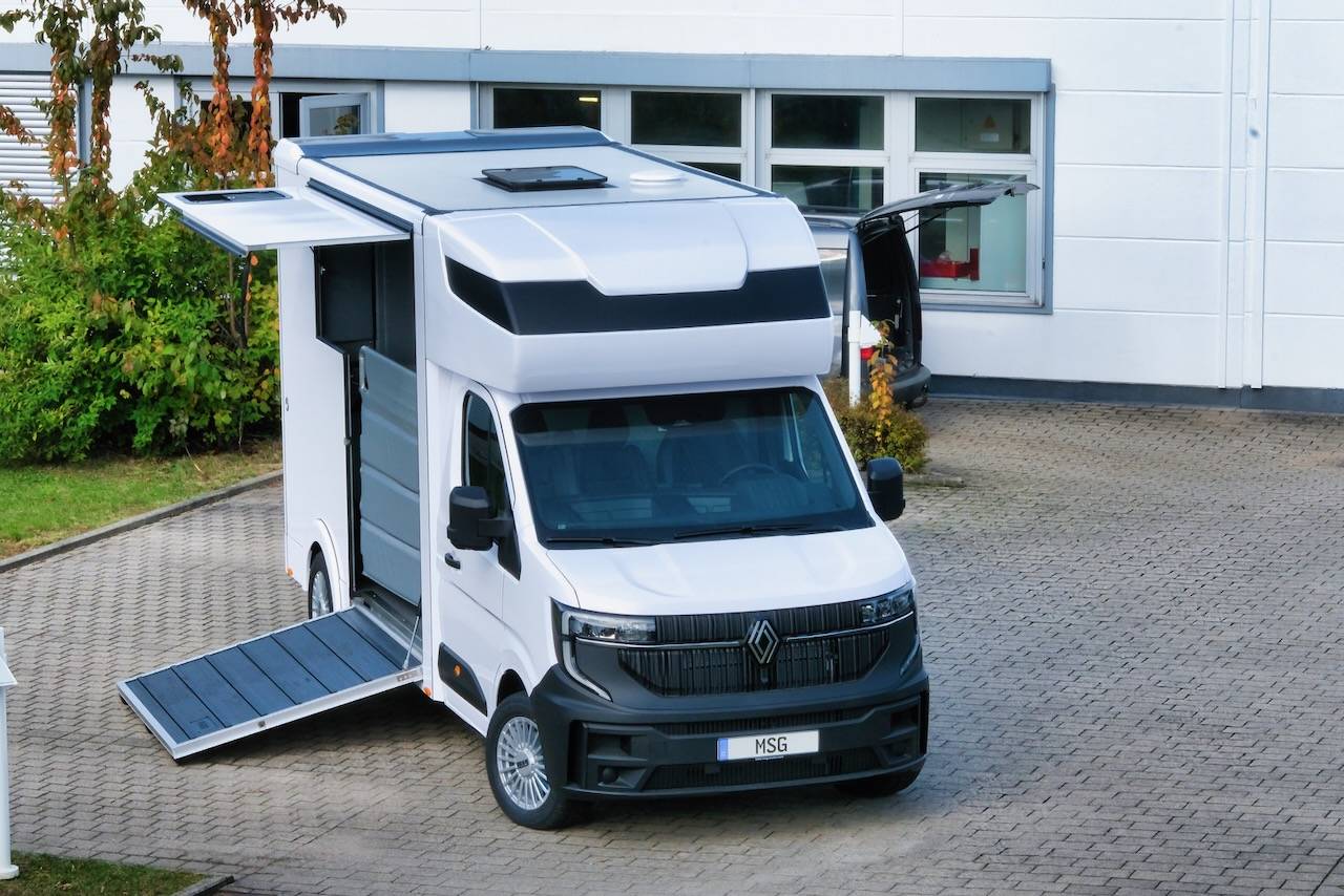 RENAULT MASTER 170 MSG STALLION LIGHT AUTOMATIQUE