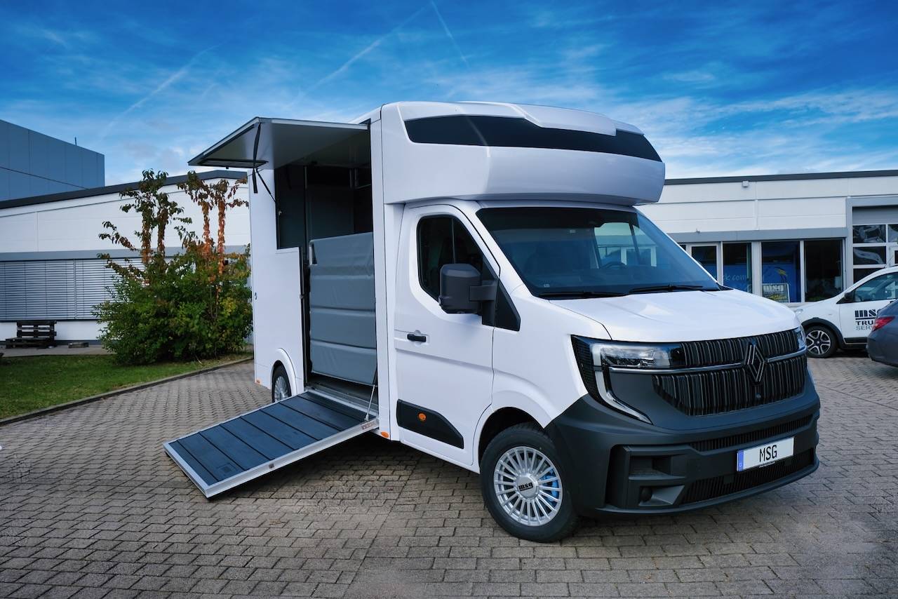 RENAULT MASTER 170 MSG STALLION LIGHT AUTOMATIQUE