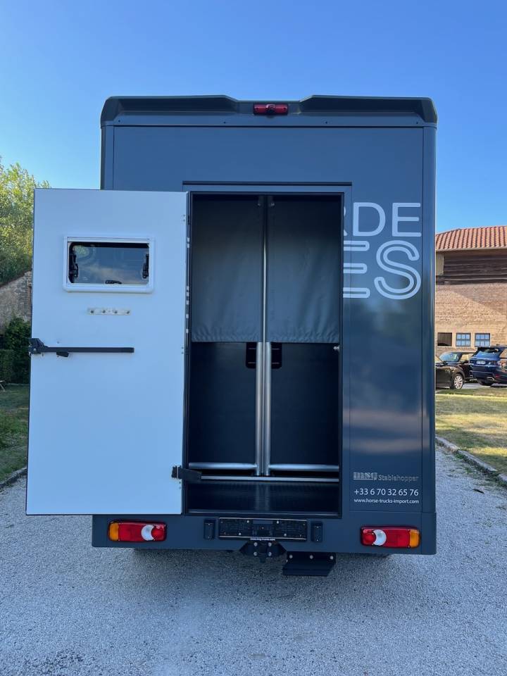 PEUGEOT BOXER BLUEHDI 165 MSG STALLION LIGHT