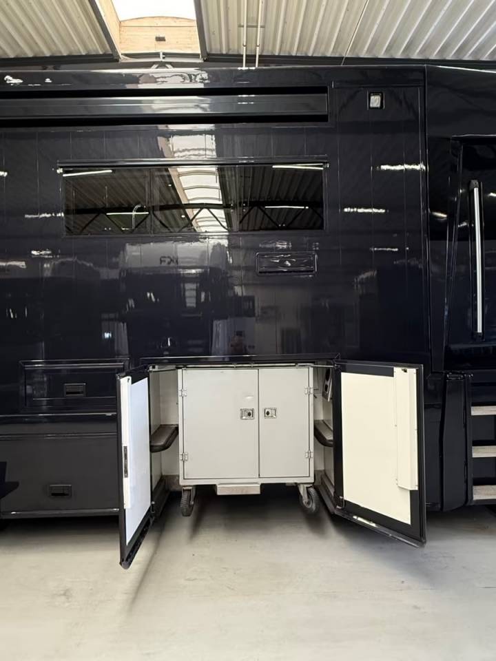 RENAULT MAGNUM 480 STX 5 HORSES POP OUT