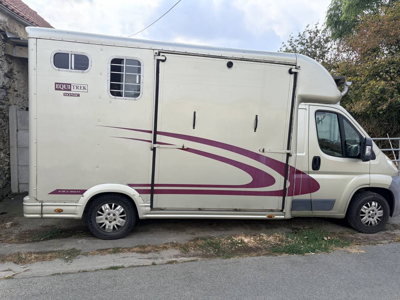 Equi-Trek Peugeot Boxer 88 000 KM 