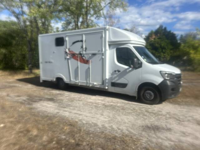camion chevaux