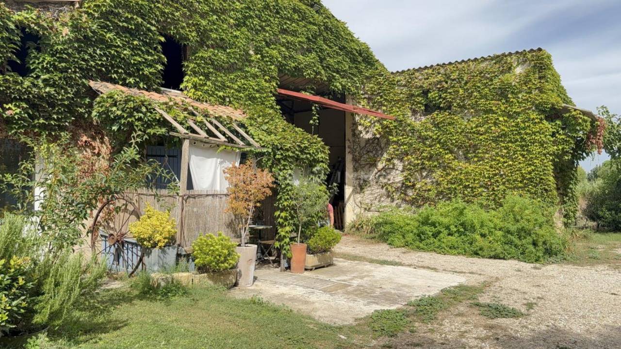 Charmante propri&eacute;t&eacute; &eacute;questre avec rendements locatifs
