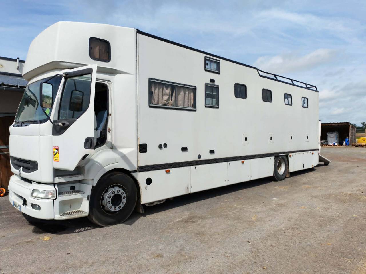 CAMION 7 PLACES + HOME CAR