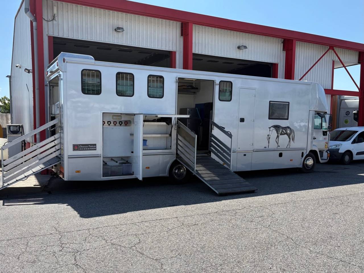 CAMION 4 CHEVAUX + HOME CAR 4 PLACES