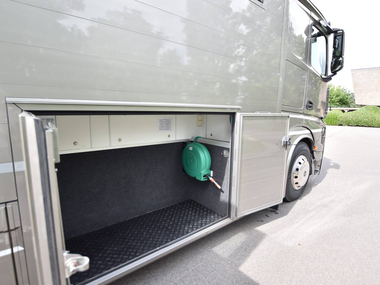 Camion PL Mercedes Actros Roelofsen