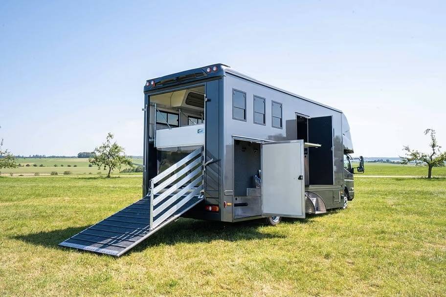 DAIMLER FUSO CANTER 7C18 ANKA POP OUT