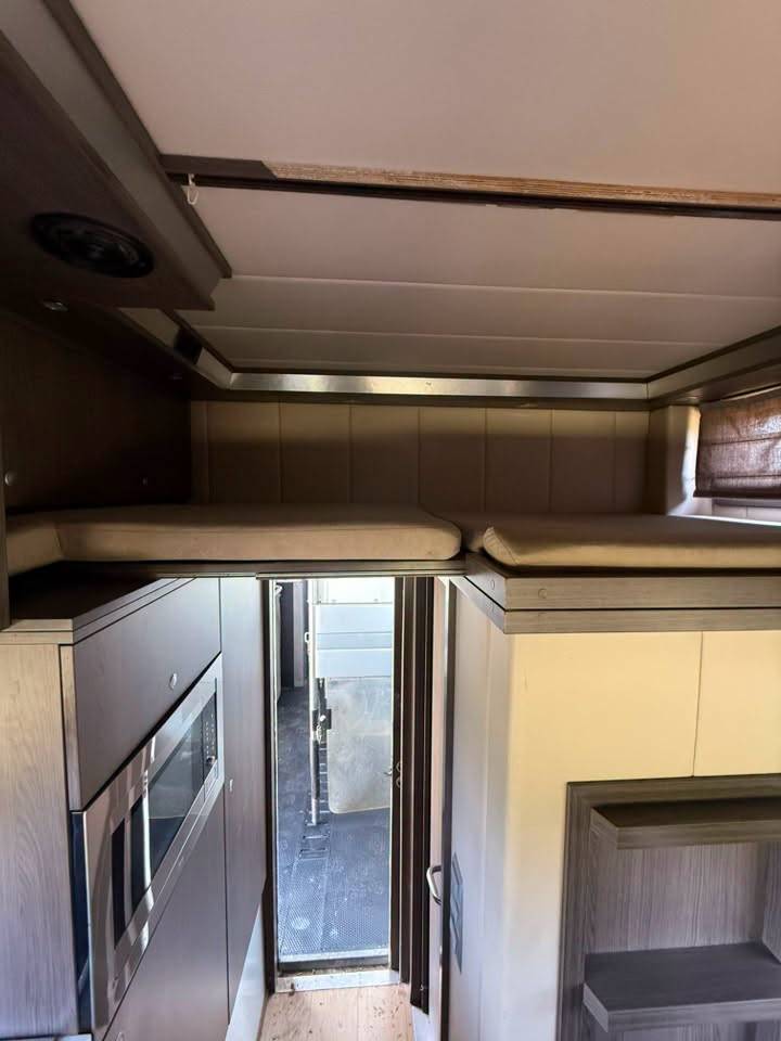 iveco stralis 8 chevaux stxDisponible iveco stralis STX