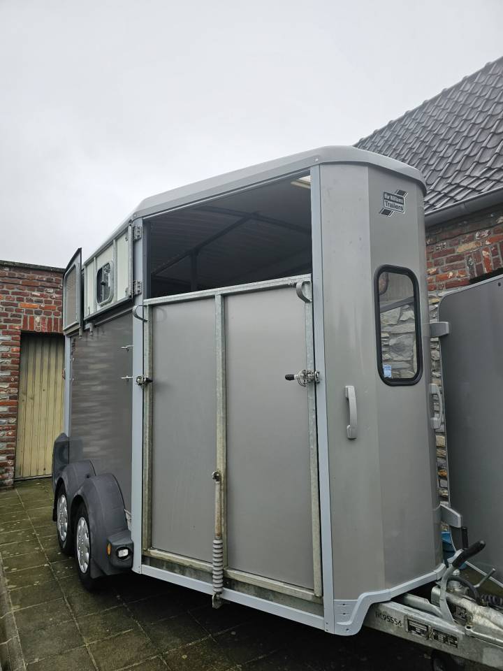 Van IFOR WILLIAMS HB511 2 chevaux &agrave; vendre