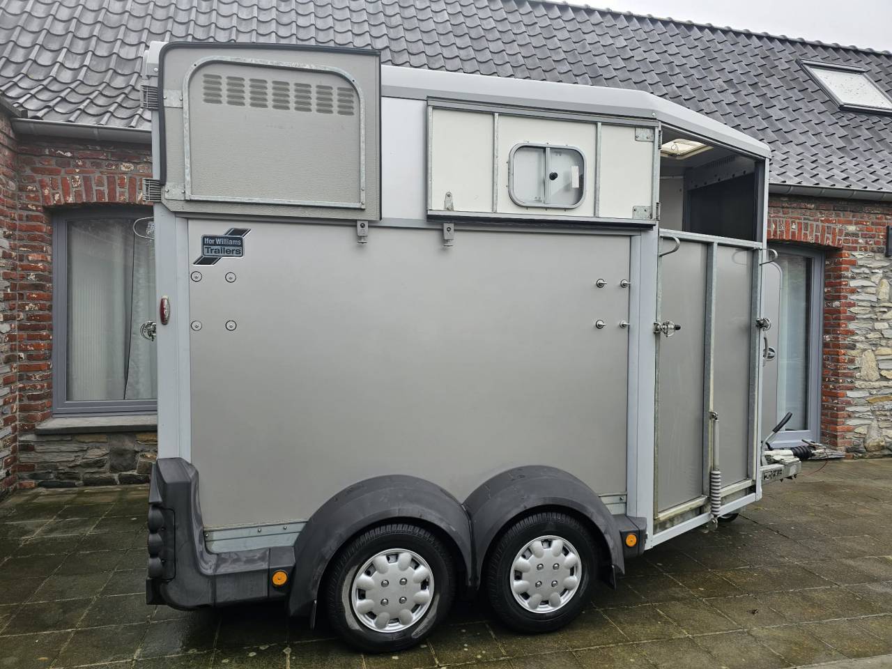 Van IFOR WILLIAMS HB511 2 chevaux &agrave; vendre
