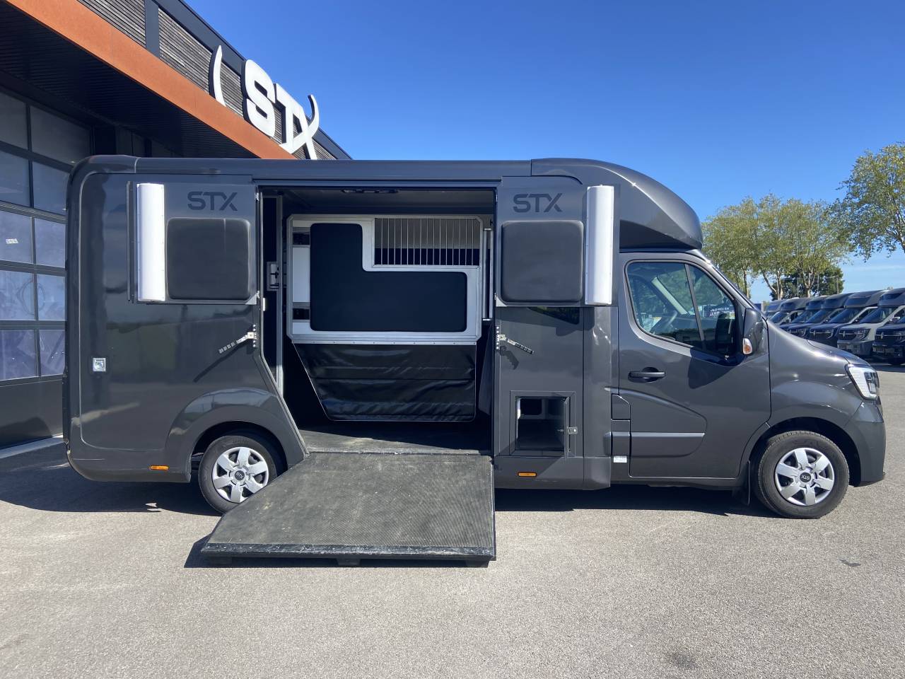 STX RENAULT MASTER - STALLE 5