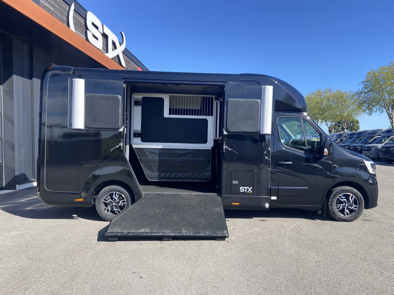 STX RENAULT MASTER - STALLE 5