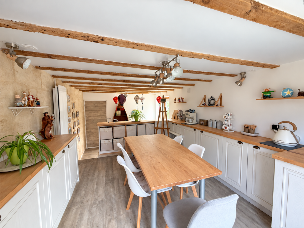 MAISON EN PIERRE DE 129 M&sup2; SUR 3 HECTARES