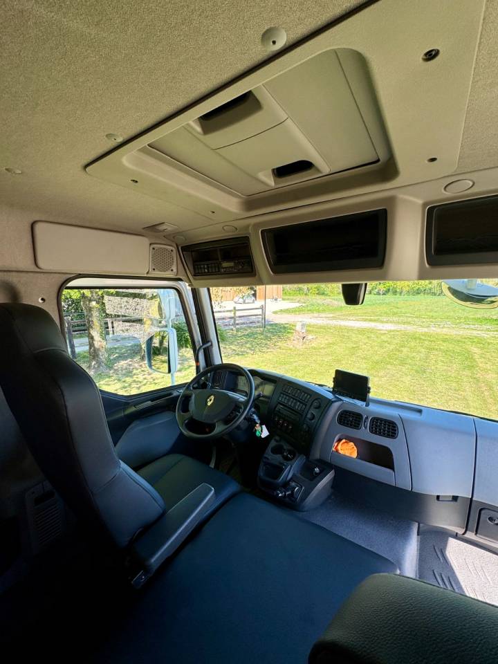 Camion chevaux 6/7 places home car 
