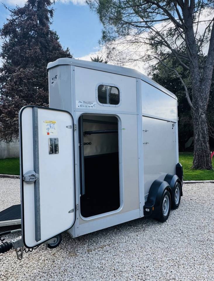 IFOR WILLIAMS