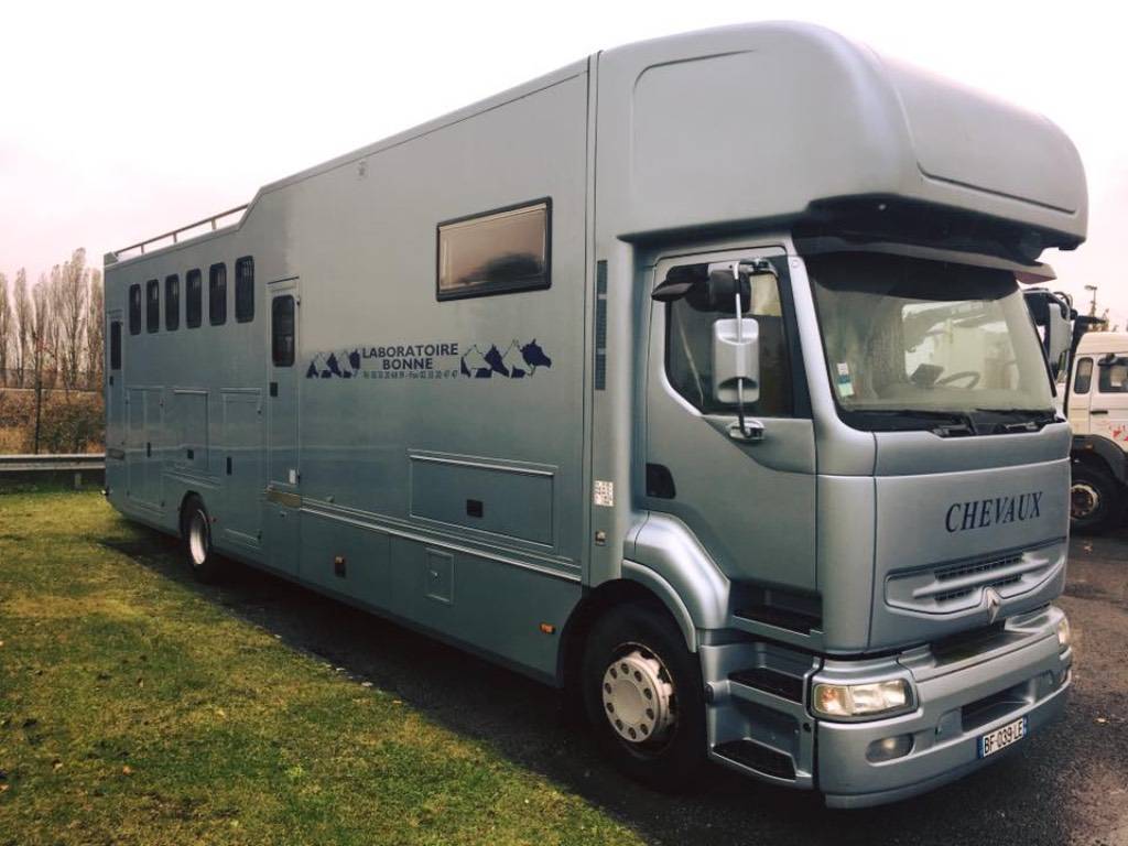 Renault premium 420 dci 7 places 