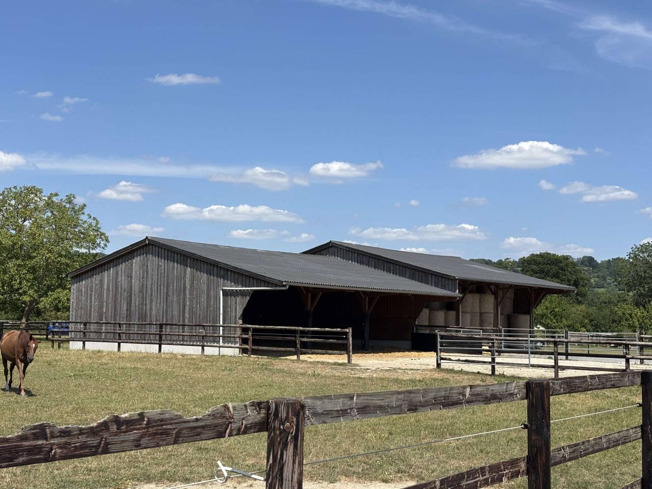 HARAS r&eacute;cent env. 26 ha, id&eacute;alement situ&eacute;.