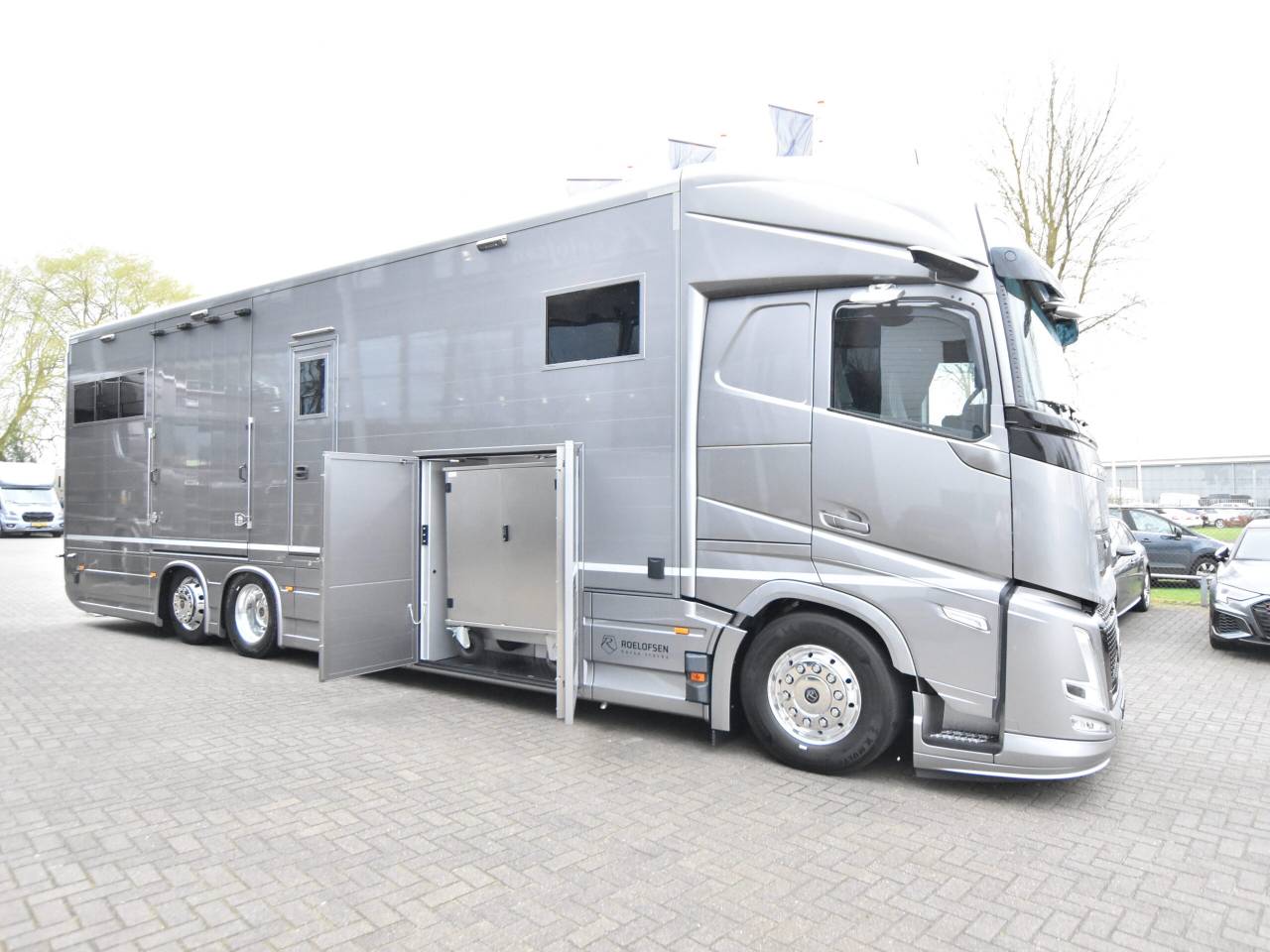 Camion PL Roelofsen RR4 &ndash; Volvo Aero FH500