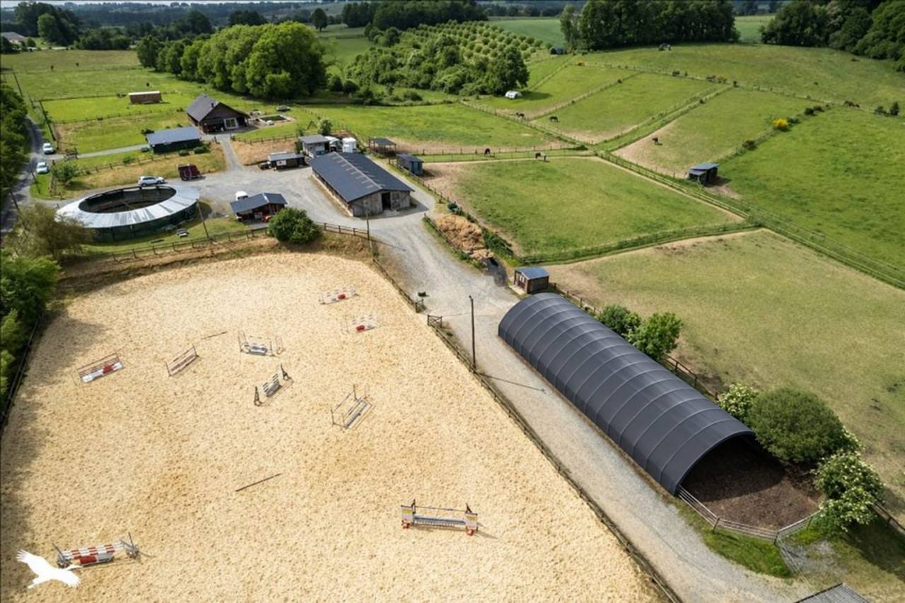 Propri&eacute;t&eacute; &eacute;questre de qualit&eacute; en Corr&egrave;ze  Maison 150 m&sup2;