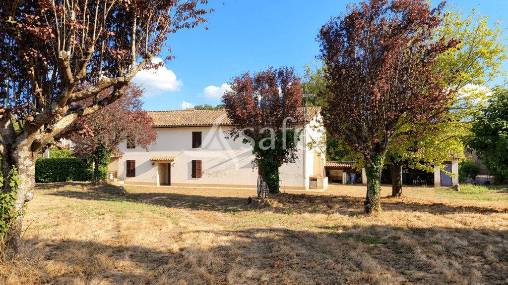 Propri&eacute;t&eacute; rurale 3ha secteur Lavaur Saint-Sulpice
