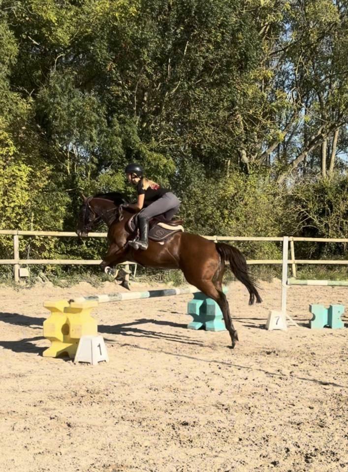 OFELIA - 6ans - 1m62