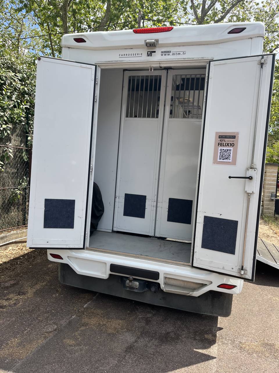 &Agrave; vendre Renault Master 2 chevaux 