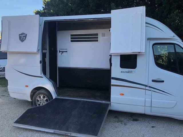 170cv/2020/cab 5places/20728km/stalles/57800ht