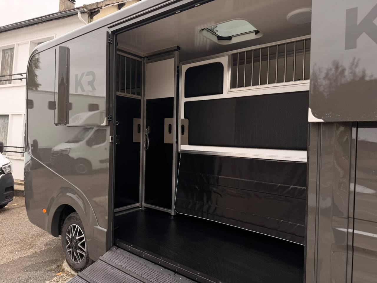 RENAULT MASTER 170Ch &ndash; 3places &ndash; GRANDE SELLERIE - KRISMAR STALLE &ndash; NEUF