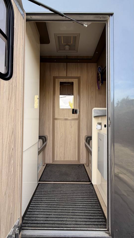 Bloomfields Eventer Compact 3.5T / Renault Master 3