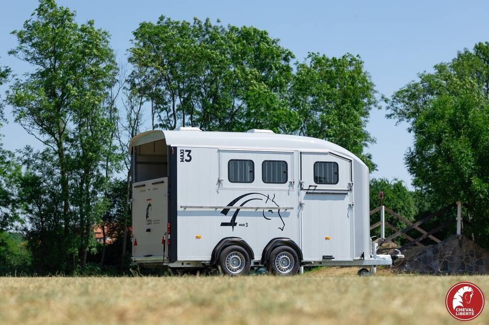  VAN CHEVAL LIBERTE MAXI 3 - 3 PLACES 