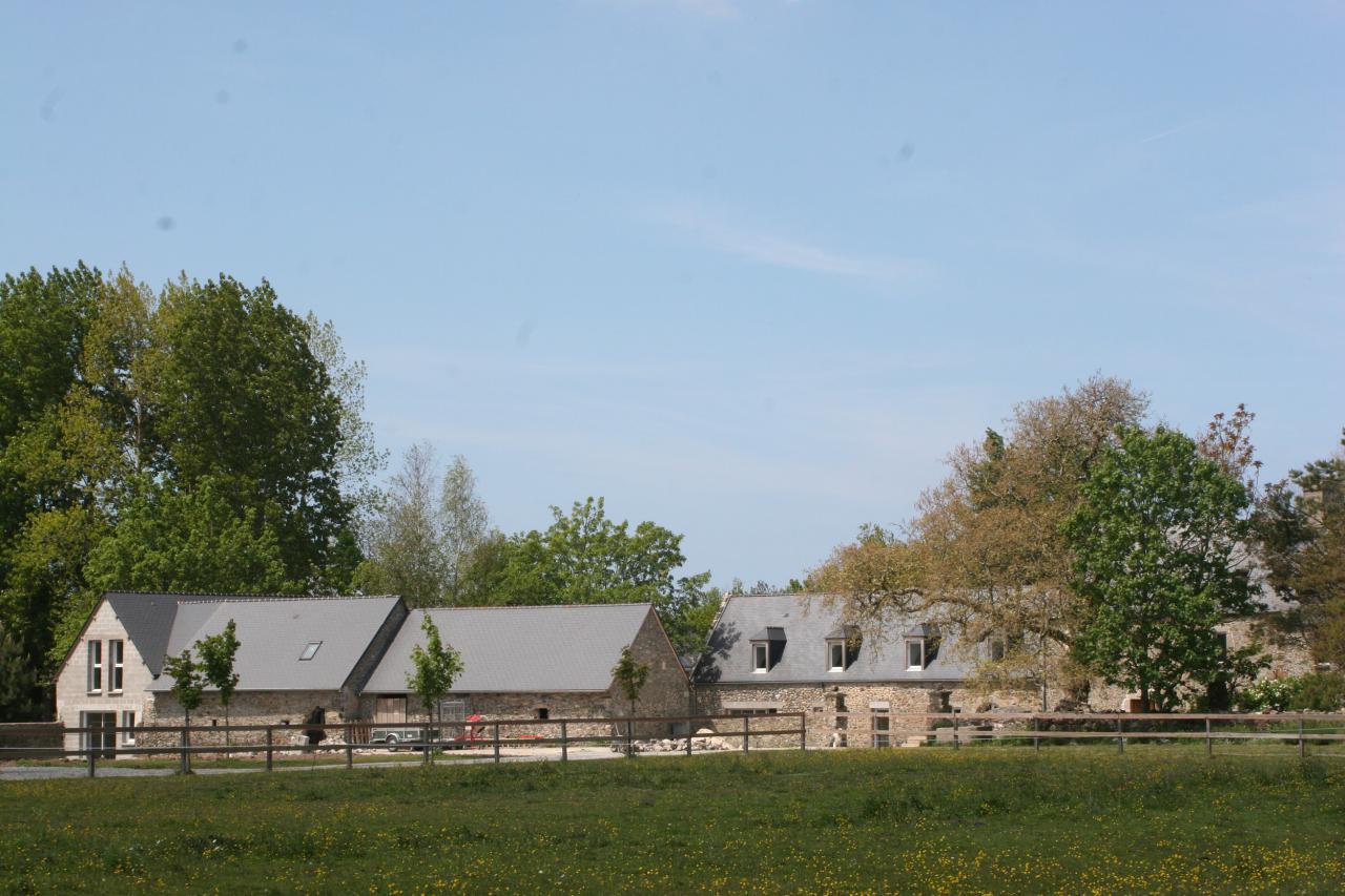 G&icirc;tes &eacute;questres bord de mer