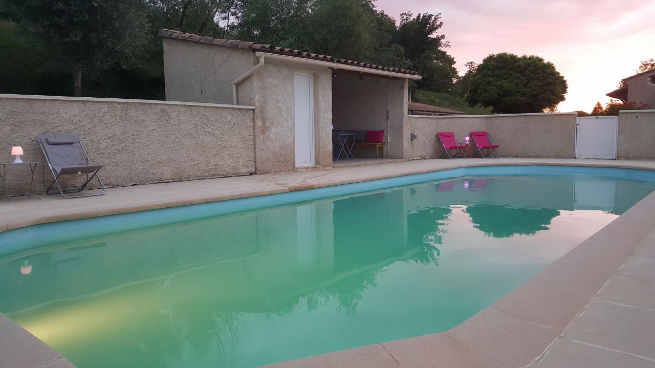 Gîte équestre 130m2 8 personnes au cœur du Lubéron