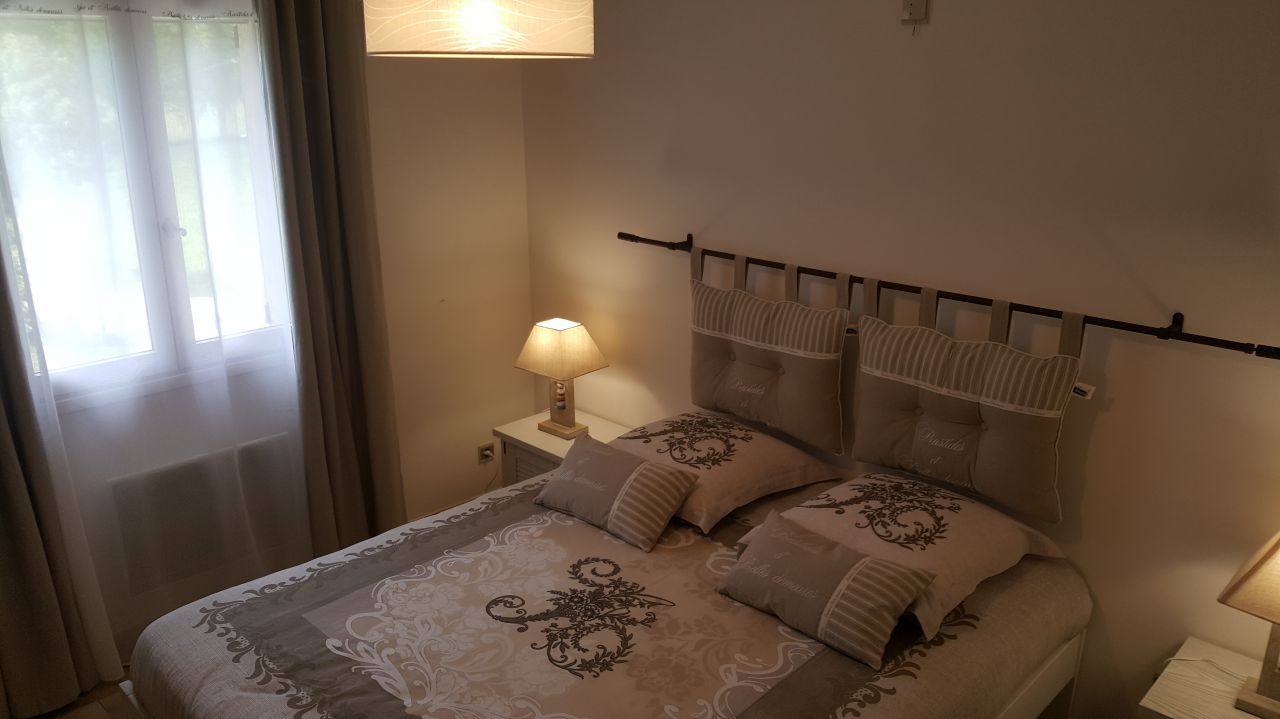 Gîte équestre 130m2 8 personnes au cœur du Lubéron