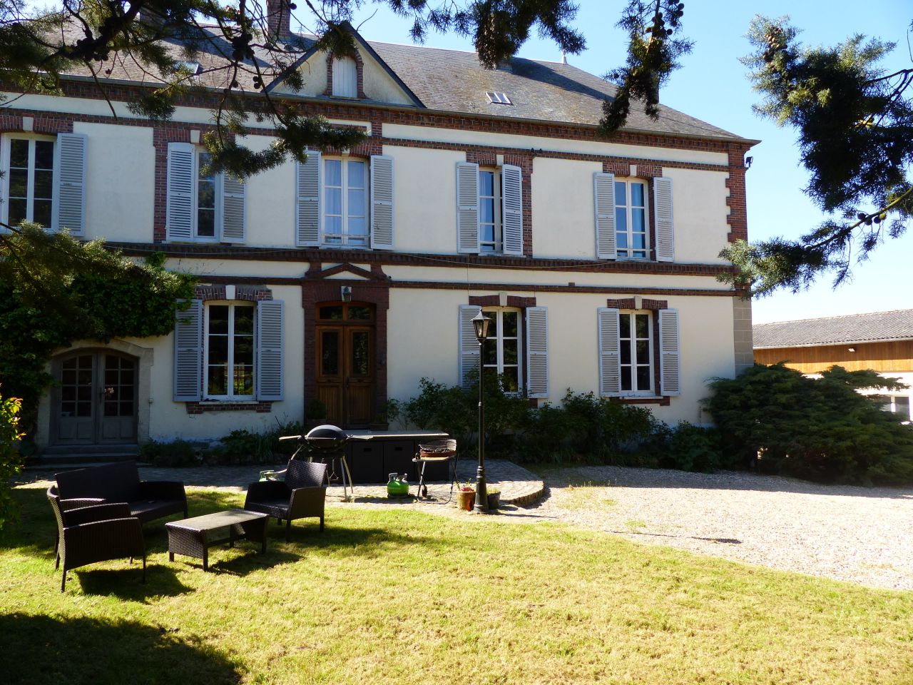 Ancien moulin et écurie de sport sur 17ha - Evreux (27)