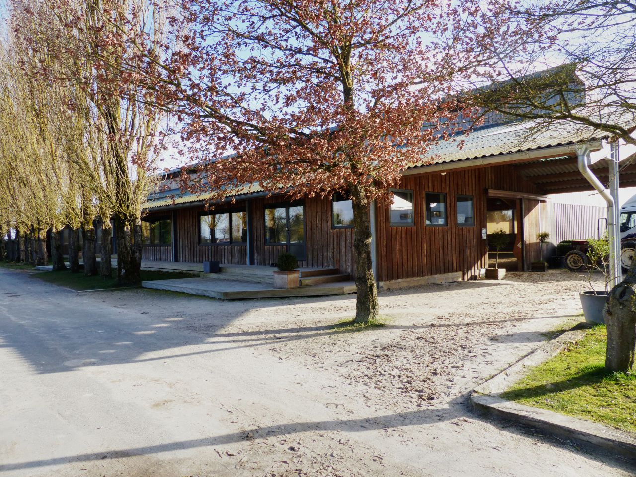 Ecuries haut de gamme avec Habitation sur 6 ha - 78