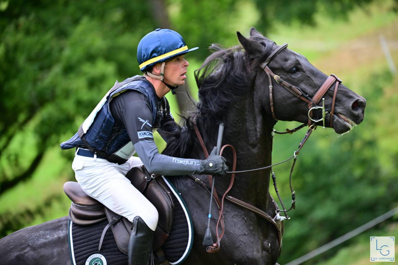 Magnifique Diamant noir SFO Champion de France 7 ans ! 