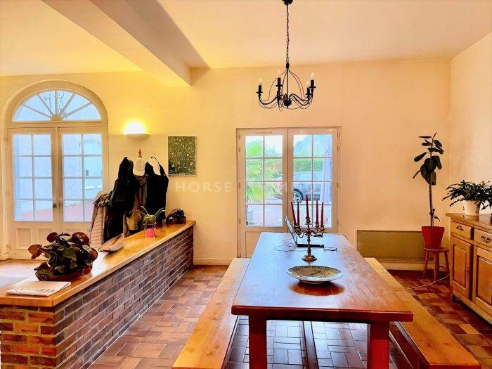 Propriété équestre en bordure de rivière