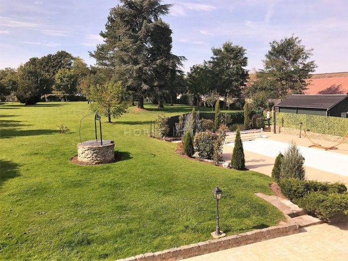 Domaine équestre haut de gamme et habitations en IDF