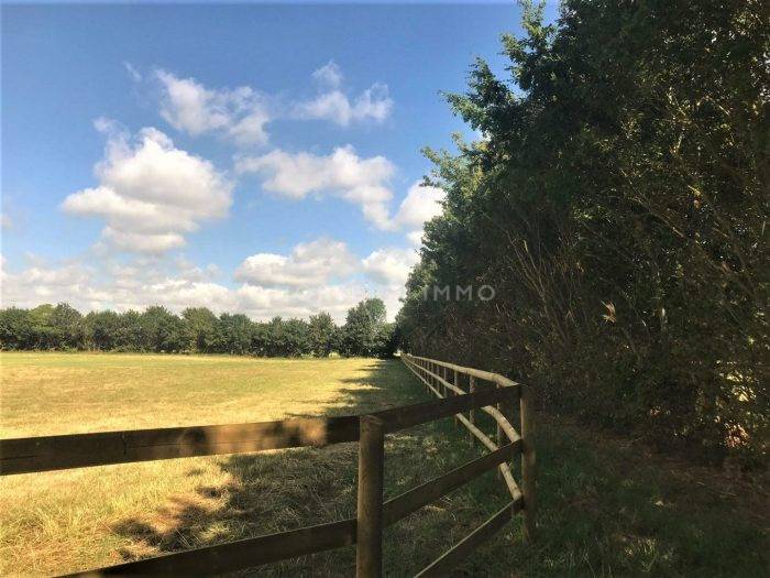 Superbe Haras de 26 ha à 1 heure de Paris