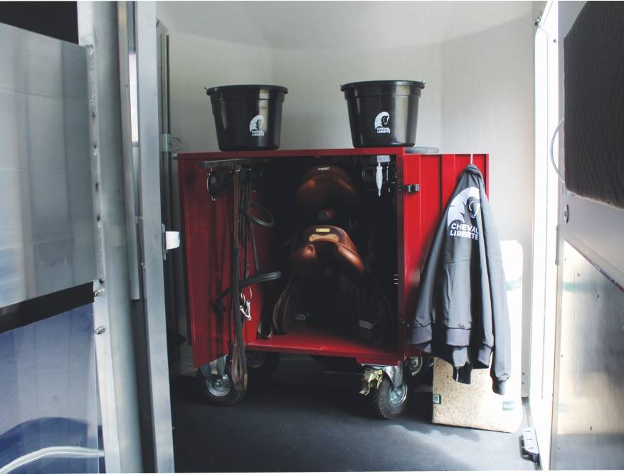 VAN MULTIMAX CHEVAL LIBERTE 2 PLACES