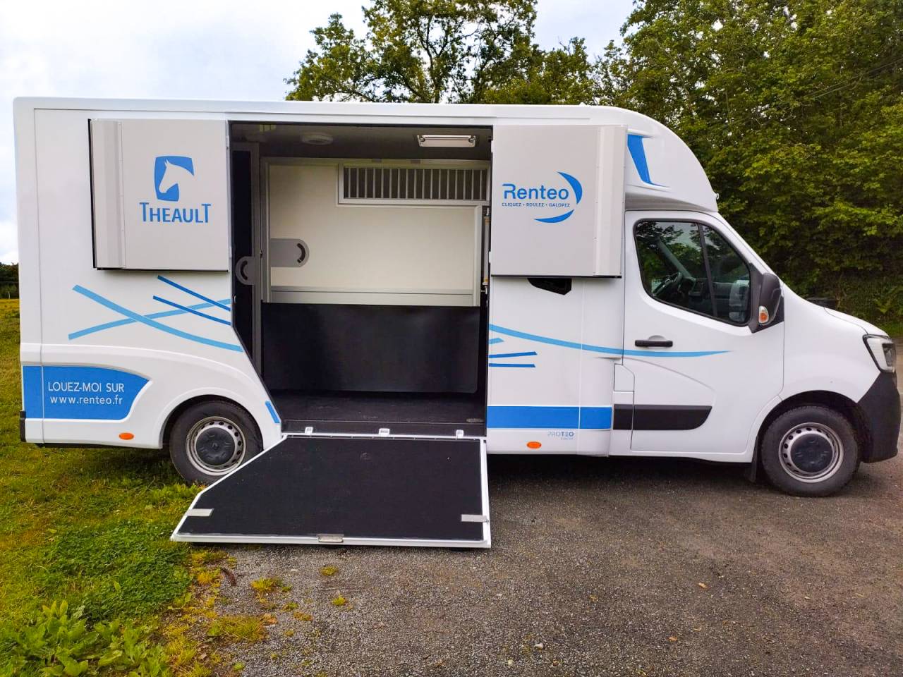 Location camions pour chevaux proche QUIMPER