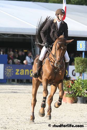 Gastronom de Hus - 1999 - Alezan - 1M71 - Zang