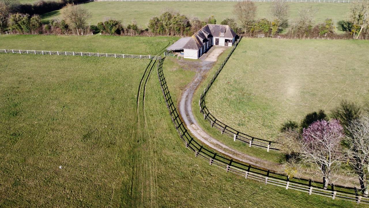 SECTEUR BLANGY LE CHATEAU - HARAS SUR 14 HECTARES