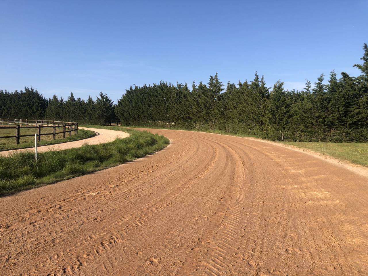 CENTRE D'ENTRAINEMENT - PROCHE HARAS DU PIN (61)