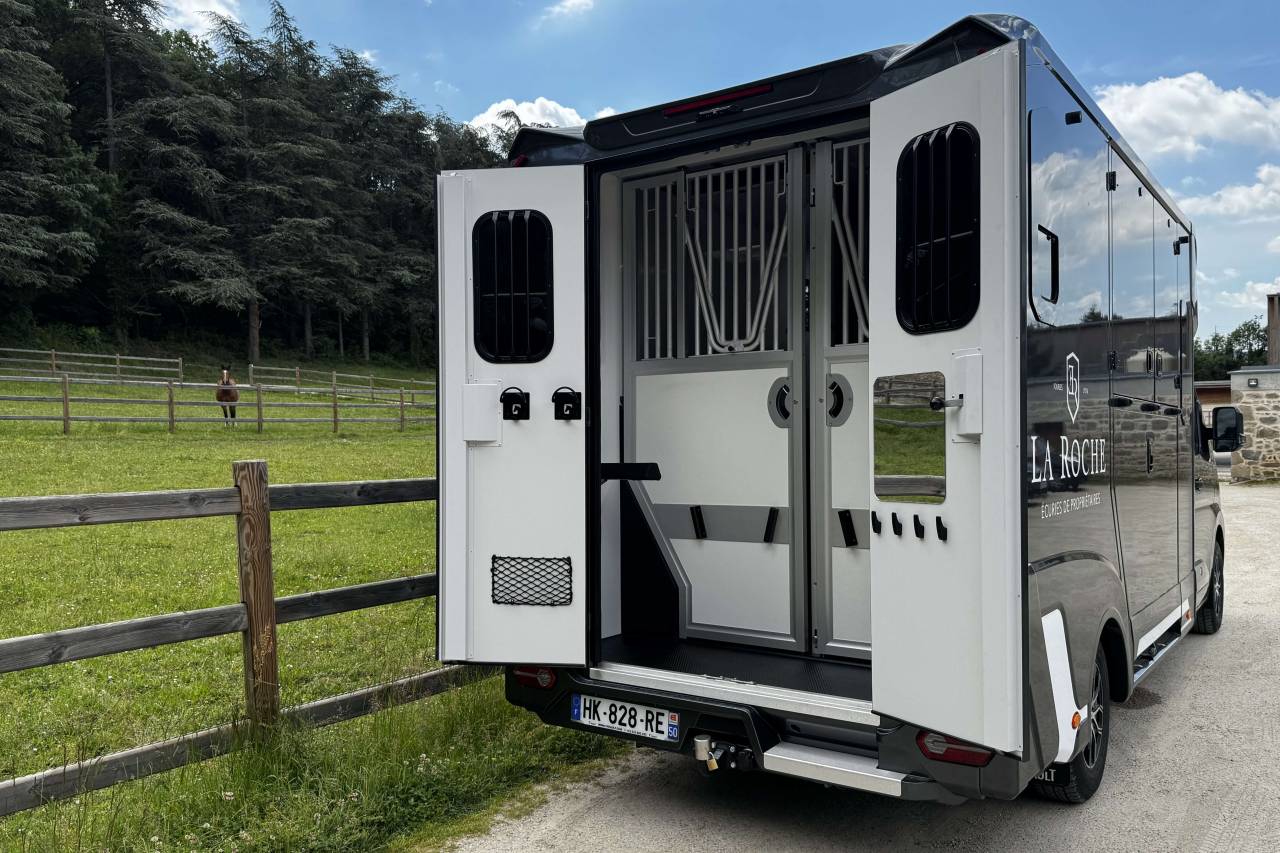Location camion pour chevaux secteur LYON