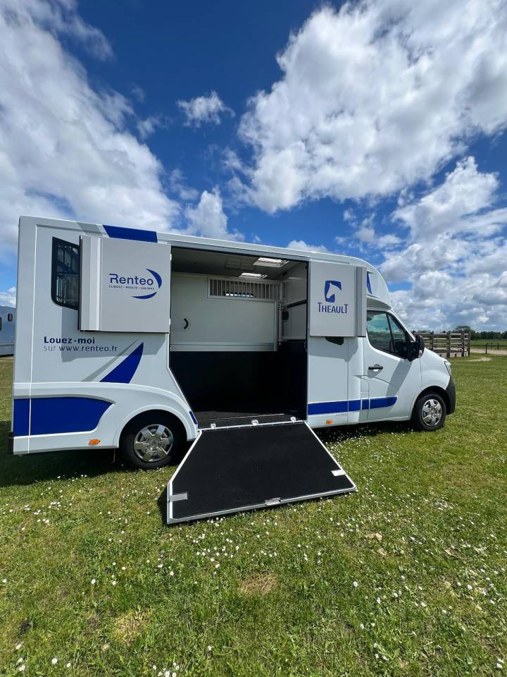 Location camion pour chevaux secteur MONTARGIS