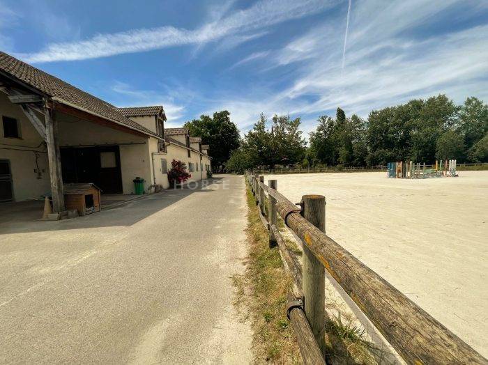 Propriété avec Installations Equestres à 10 mn de Fontaineble